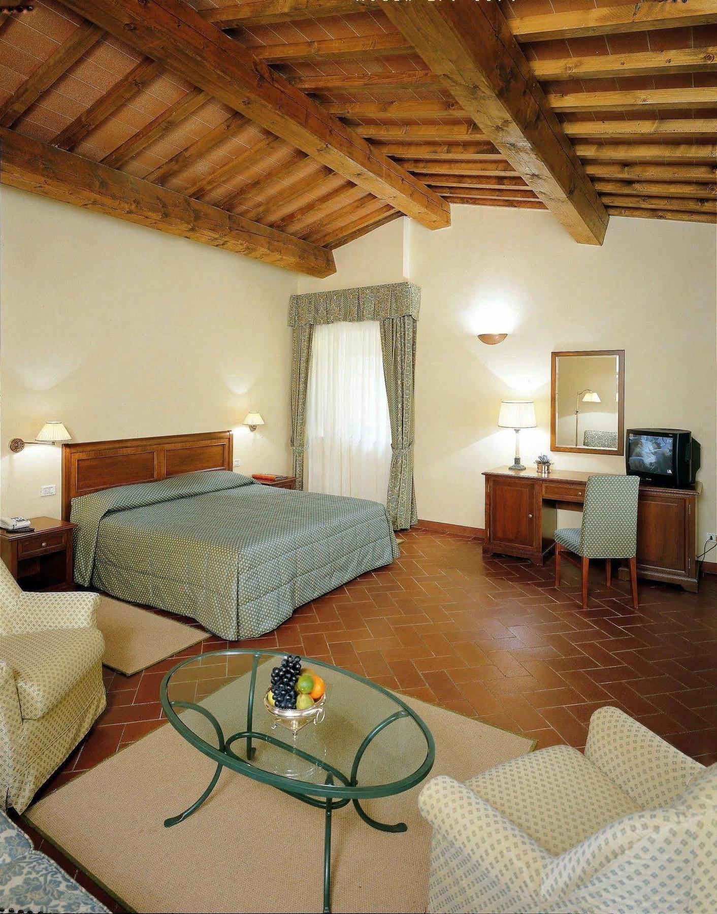 Unahotels Poggio Dei Medici Toscana Scarperia Dış mekan fotoğraf