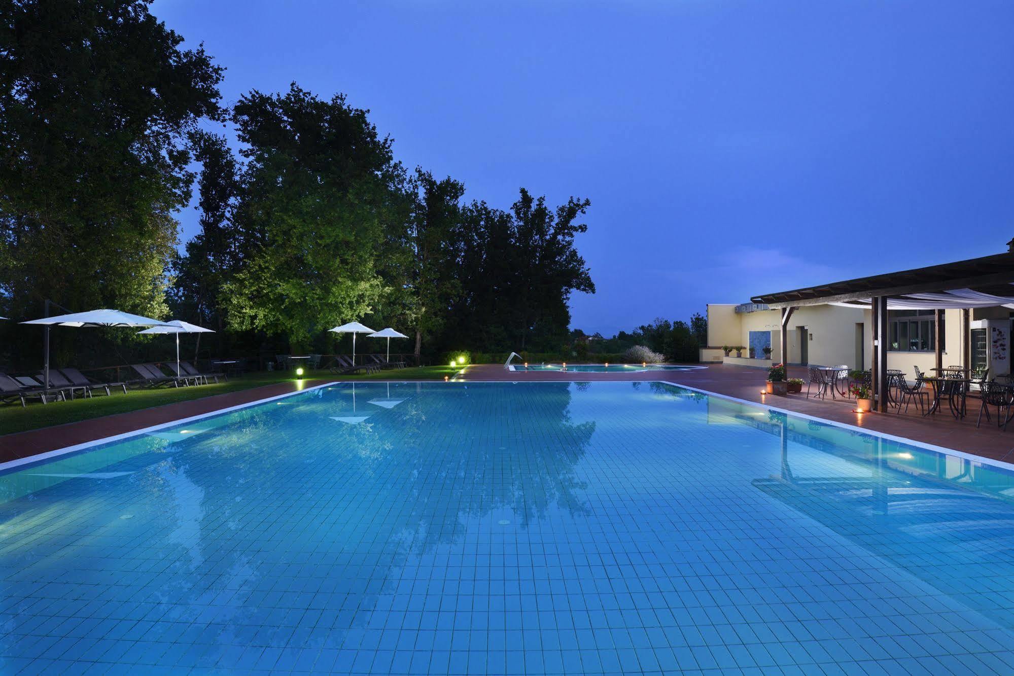 Unahotels Poggio Dei Medici Toscana Scarperia Dış mekan fotoğraf