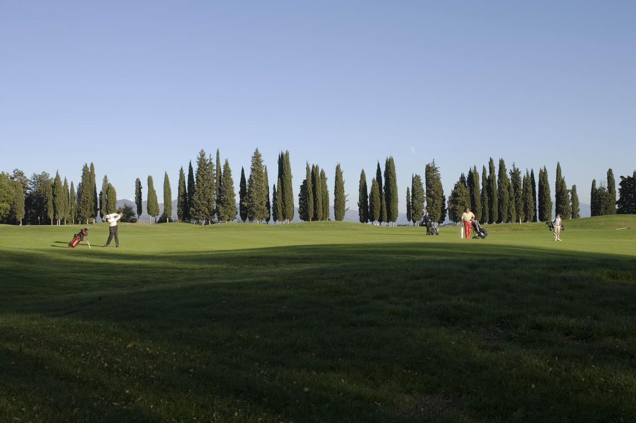 Unahotels Poggio Dei Medici Toscana Scarperia Oda fotoğraf
